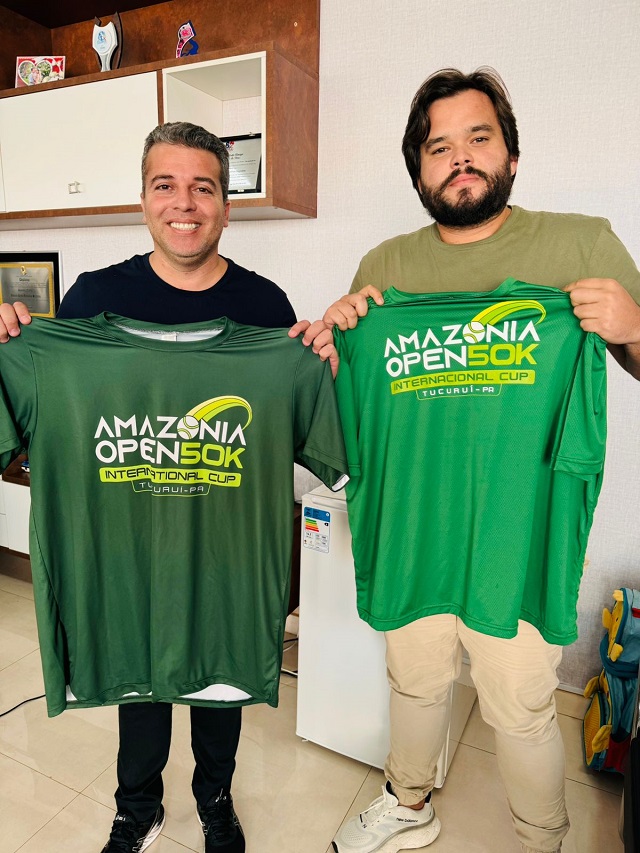 Alexandre Siqueira, prefeito de Tucuruí e Luan Constantini, um dos organizadores do evento.