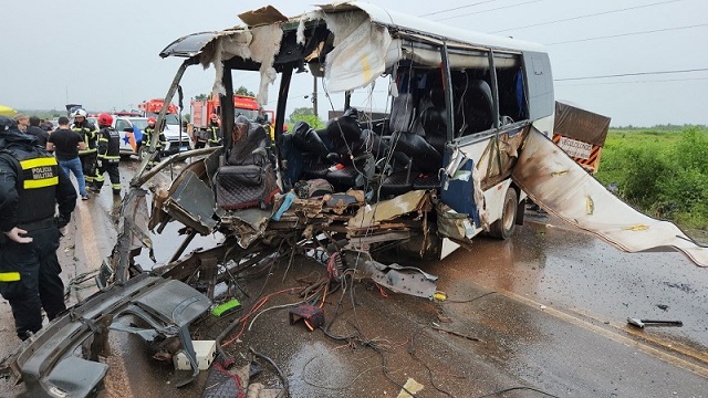 Tragédia Morada Nova: perícia constata que micro-ônibus não tinha condições de uso