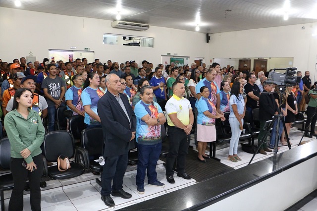 Canaã dos Carajás: Público lota plenário na última sessão de junho
