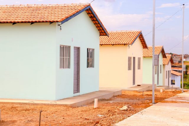  Canaã entrega mais 22 casas do Programa Moradia Digna 