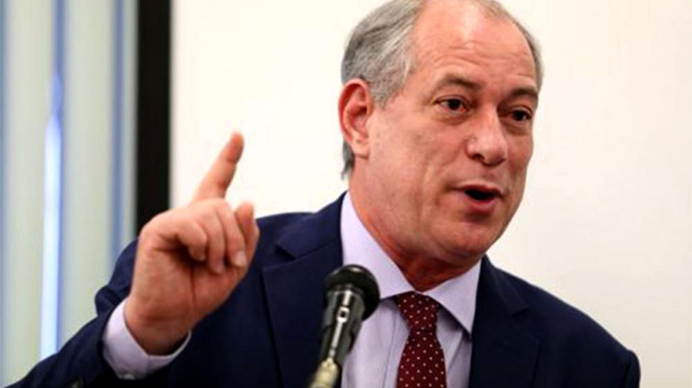 Ciro faz campanha para evitar ‘voto útil’ em Lula
