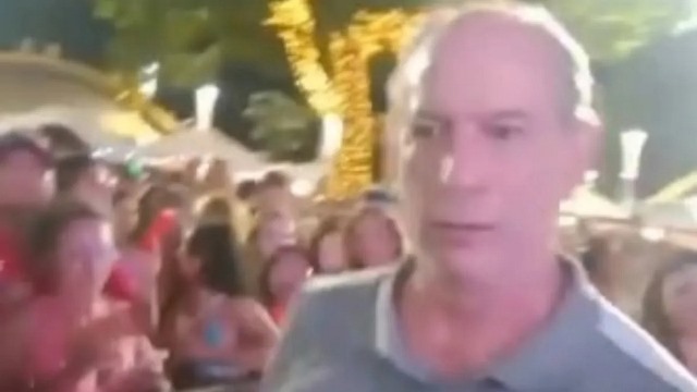 Ciro Gomes reage a provocação e dá tapa na cara de homem
