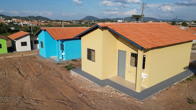 Prefeitura de Canaã entrega 19 casas populares no bairro Jardim América