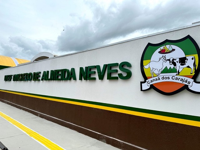 Escola Tancredo de Almeida Neves é reinaugurada em Canaã