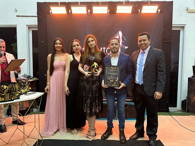 Em noite de festa, Canaã Tem de Tudo é premiado como melhor portal de notícias