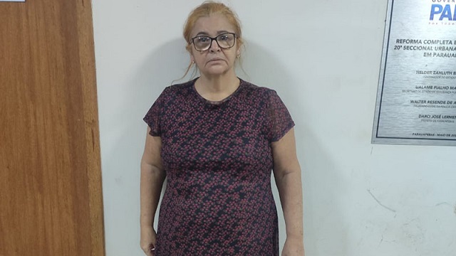 Placa de carro entrega condenada por tráfico à polícia