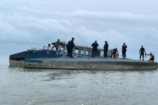  PF investiga submarino encontrado por pescadores em São Caetano de Odivelas