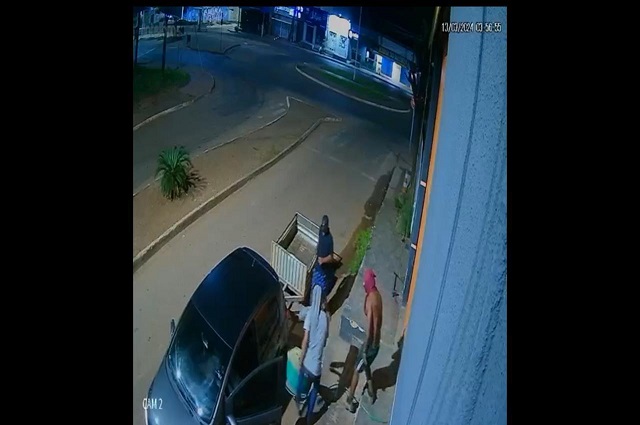 Canaã dos Carajás: Bandidos invadem depósito de loja e furtam materiais elétricos 