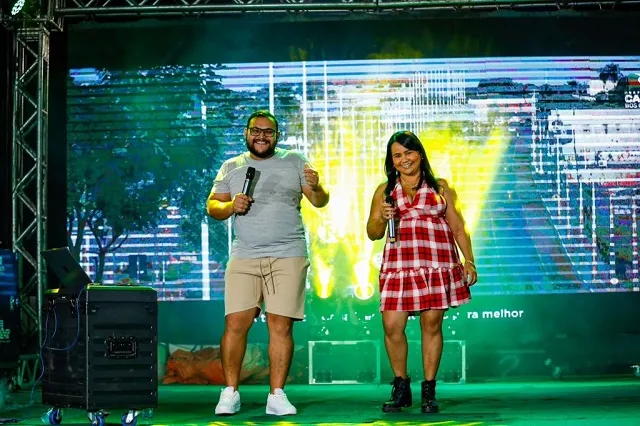  Músicos locais ganham espaço e brilham em palco do Cidade Junina