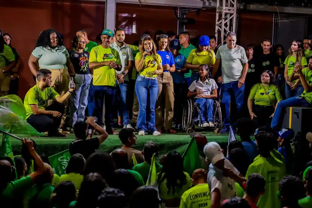 Juventude mostra força em comício de Josemira Gadelha.