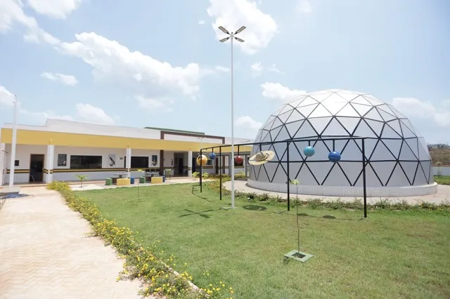 Planetário Professor Grazianne Jefferson Medina de Almeida celebra um ano de funcionamento