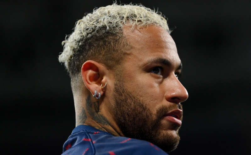 PSG surpreende, decide vender Neymar, e futuro pode ser vestir as cores de clube da Premier League