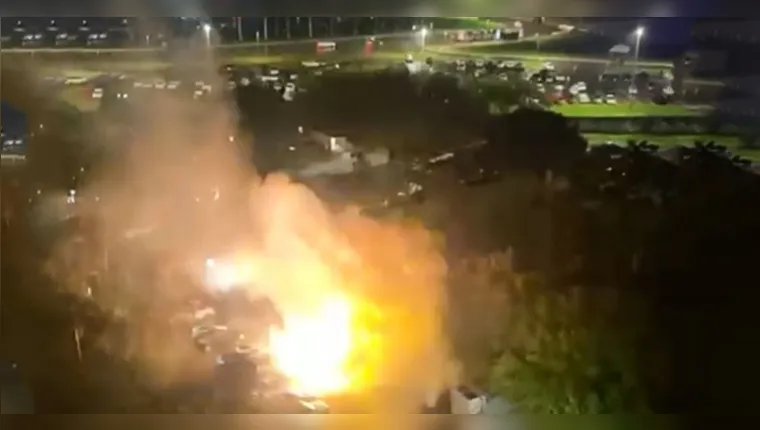 Veja a explosão em outro ponto da Praça dos Três Poderes