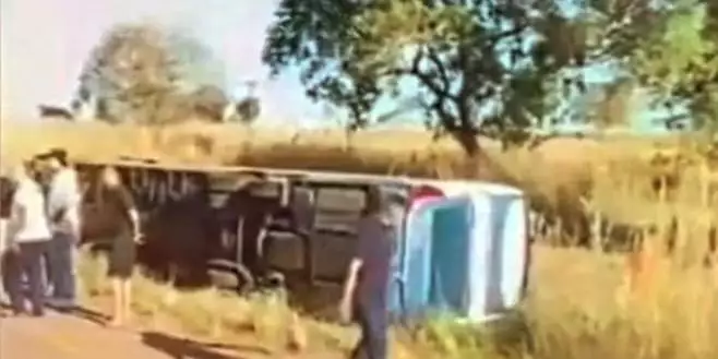 Com passageiros evangélicos de Parauapebas, ônibus tomba na BR-226, no Maranhão