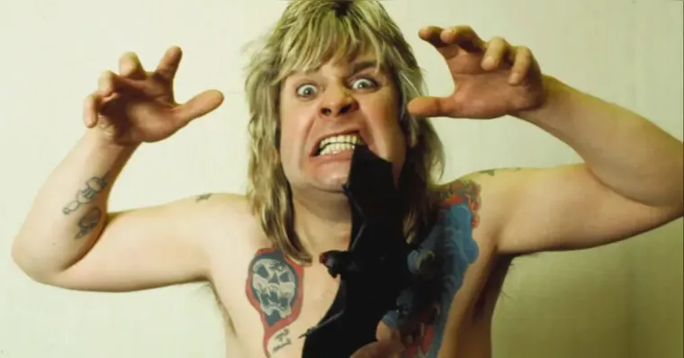 Relembre histórias de Ozzy Osbourne: comeu morcego e quis protegê-los em sua mansão