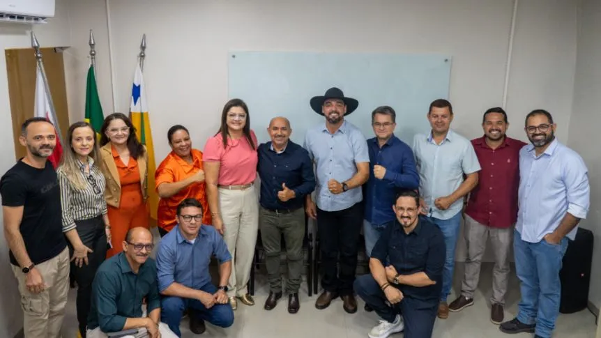 Prefeitura de Parauapebas empossa novo ouvidor municipal e secretário adjunto de administração