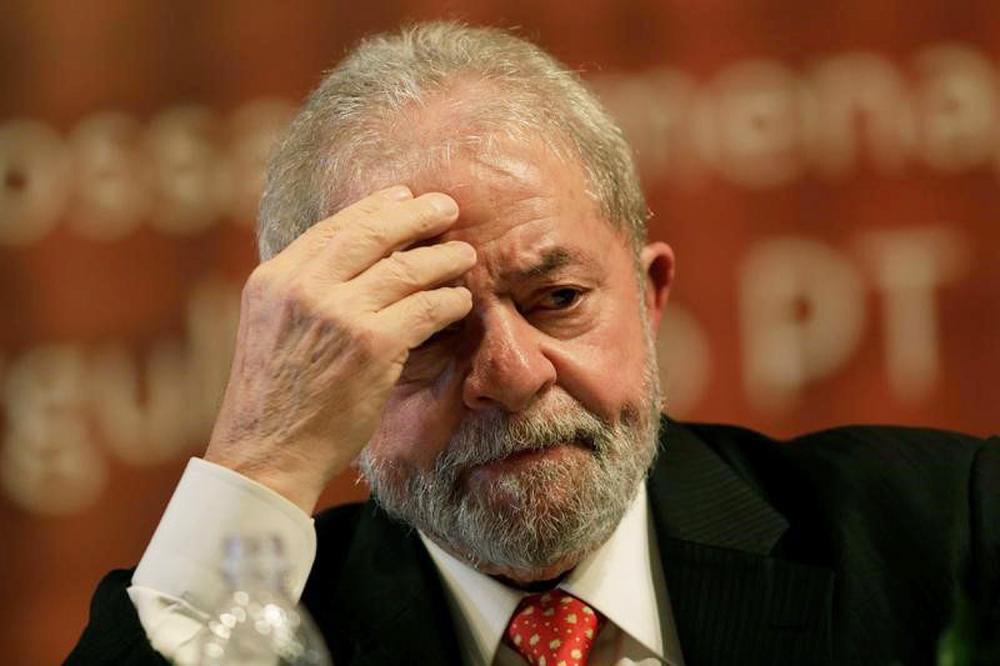 Comício de Lula em São Paulo tem pouco público