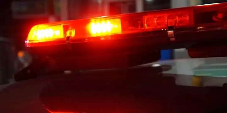 Trio armado invade chácara, faz família refém e foge com dinheiro e joias, em Parauapebas