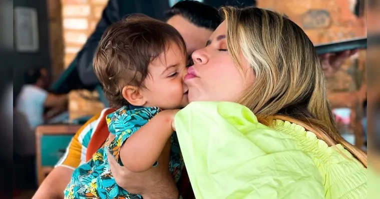 Filho de Marília Mendonça emociona fãs ao tocar música da mãe