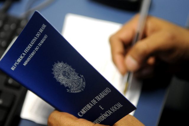 Veja as vagas disponíveis em Canaã nesta segunda-feira (12)