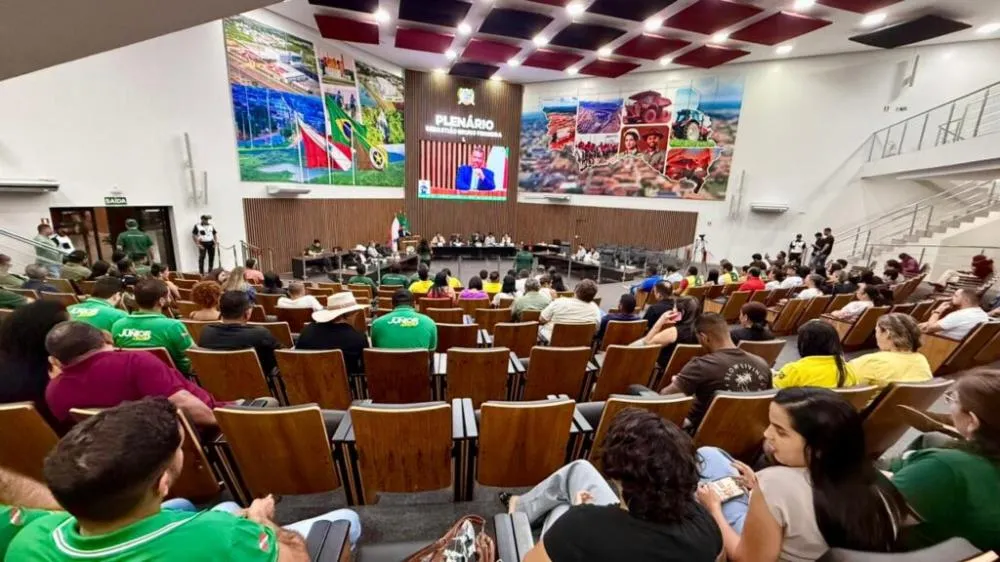 Câmara aprecia pautas sobre saúde pública, educação e infraestrutura