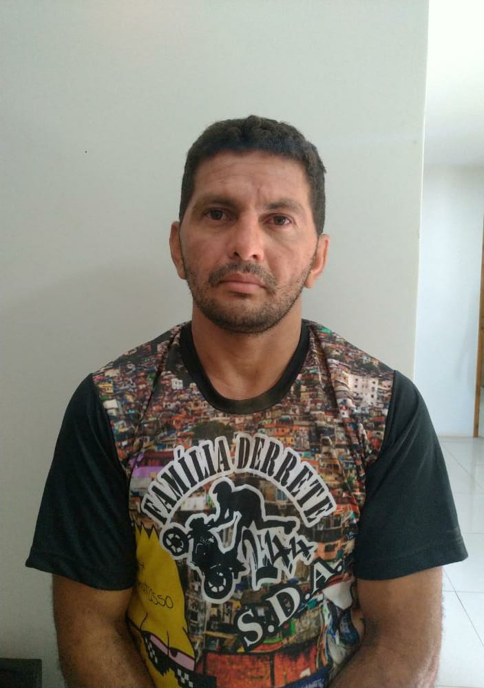Polícia captura suspeito de homicídio e tentativa contra duas travestis
