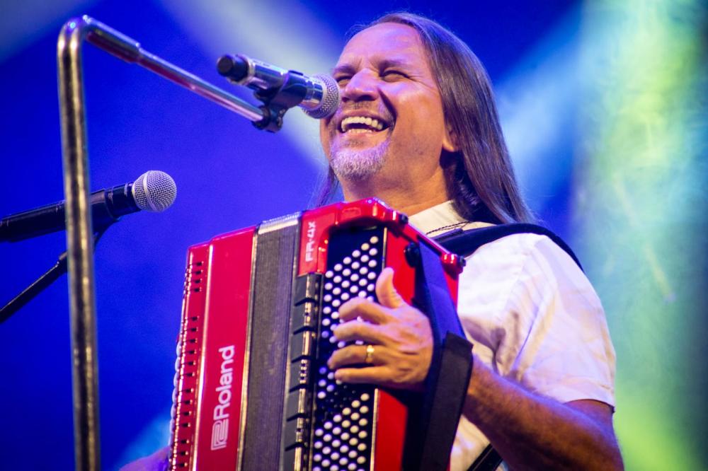 Show de simplicidade nos bastidores e no palco: Dorgival Dantas é o preferido do publico da Expo até aqui 