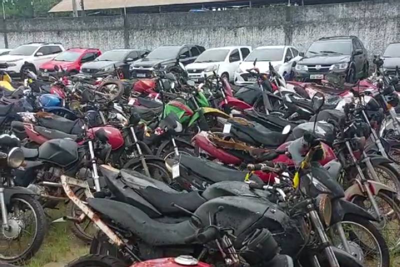 Departamento de Trânsito realizará leilão para mais de 600 veículos