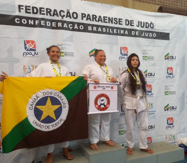 Irmãs, alunas do projeto Nies se destacam em torneio de judô