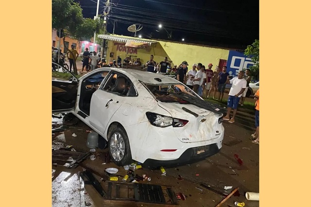 Veículo invade posto de combustível do Novo Brasil e atropela várias pessoas